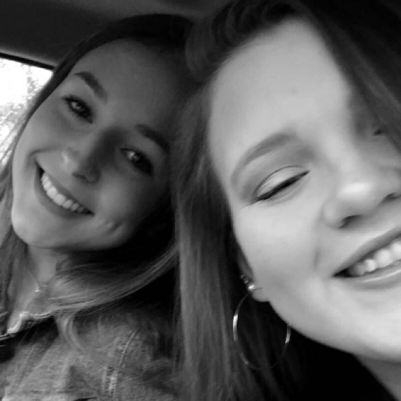 Meet your Posher, Bailey - Picture 1 of 1